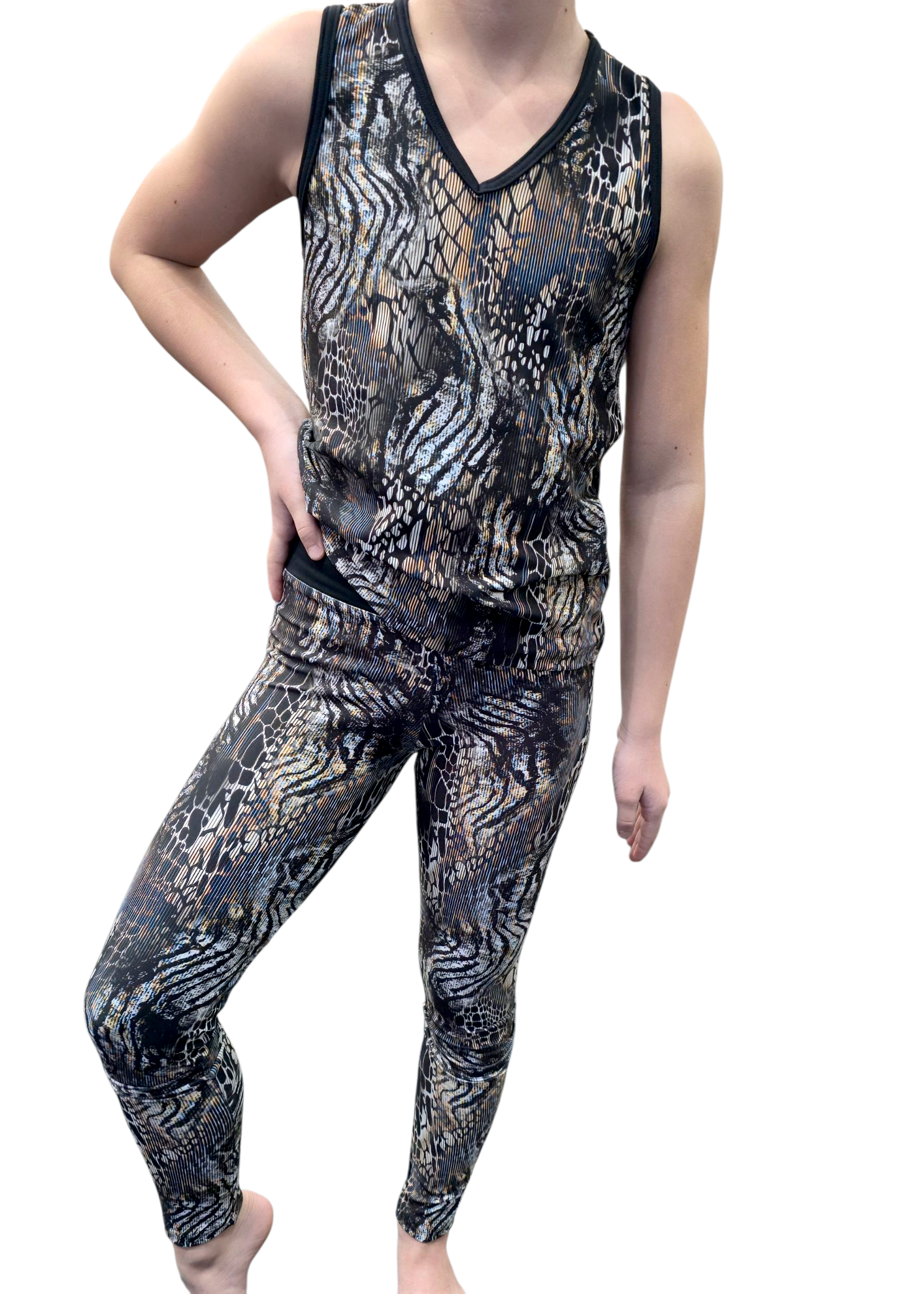 Scopri la canotta per bambini Elara con fantasia unica, disponibile esclusivamente sul webshop MNWear.
