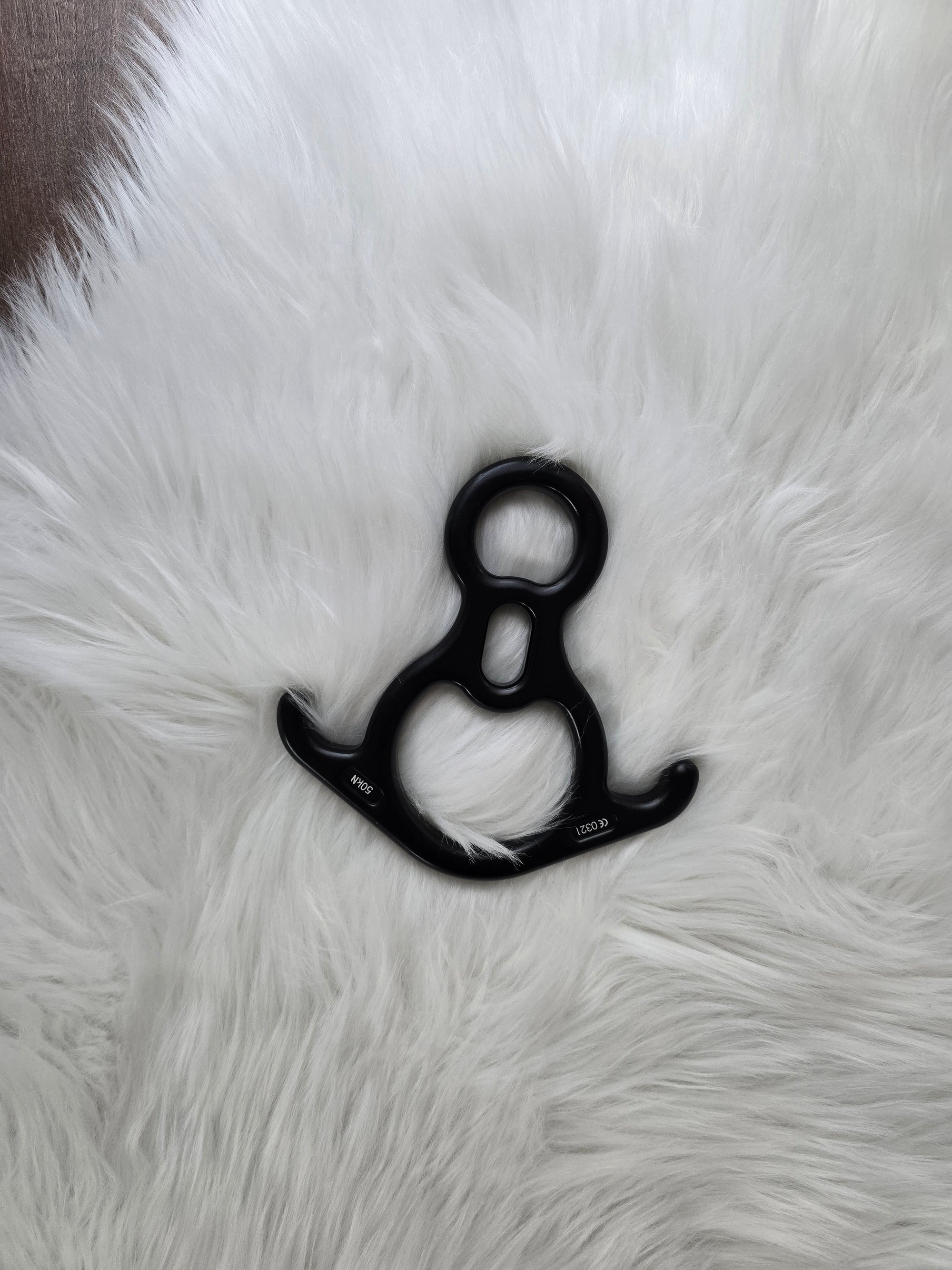 Ring Carabiner / Figure-8 Connector for Aerial Silks