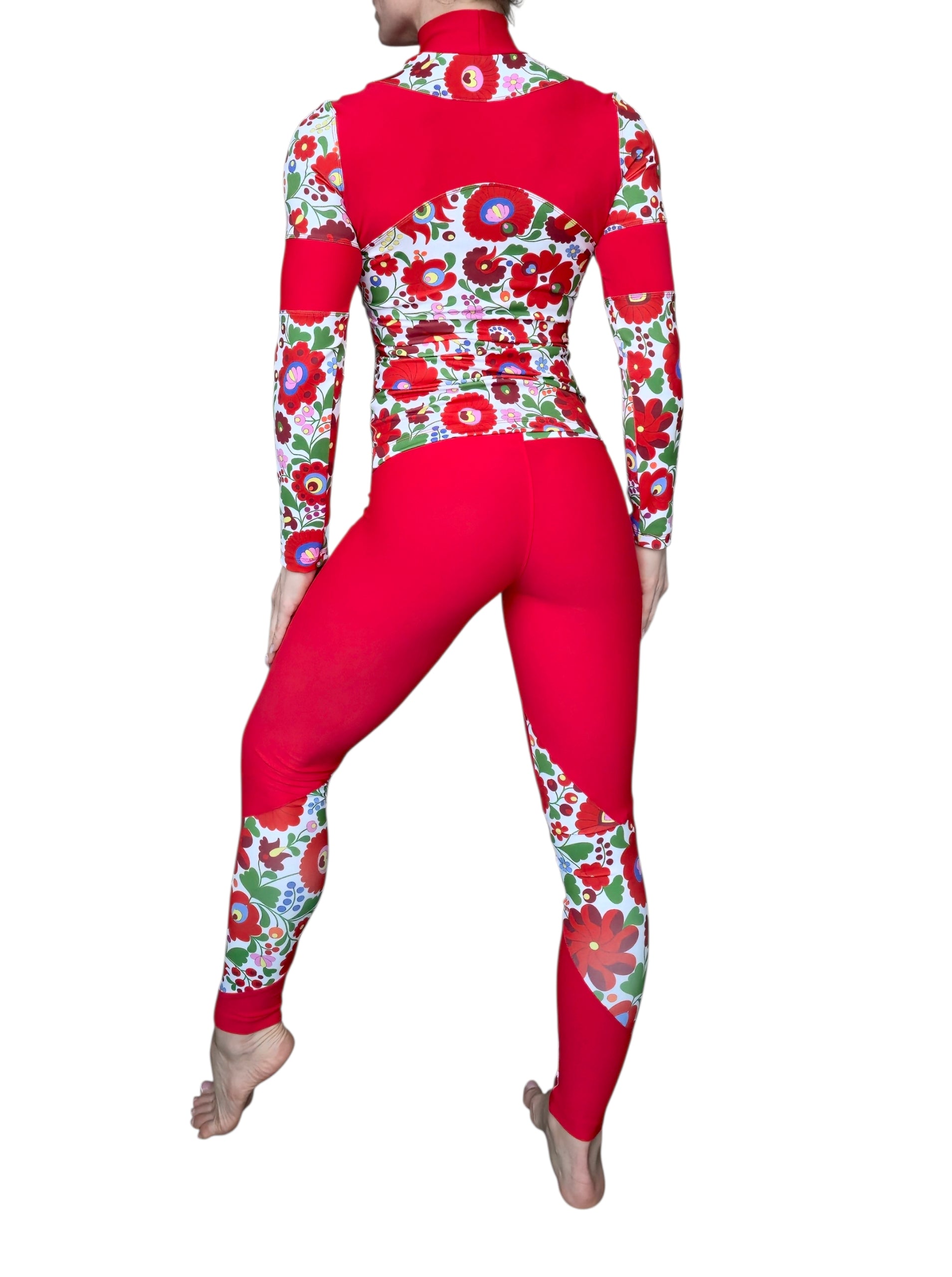 Leggings donna con motivo Matyó – design floreale rosso
