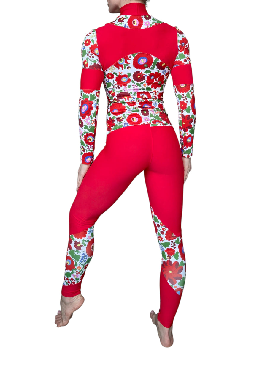 Leggings donna con motivo Matyó – design floreale rosso