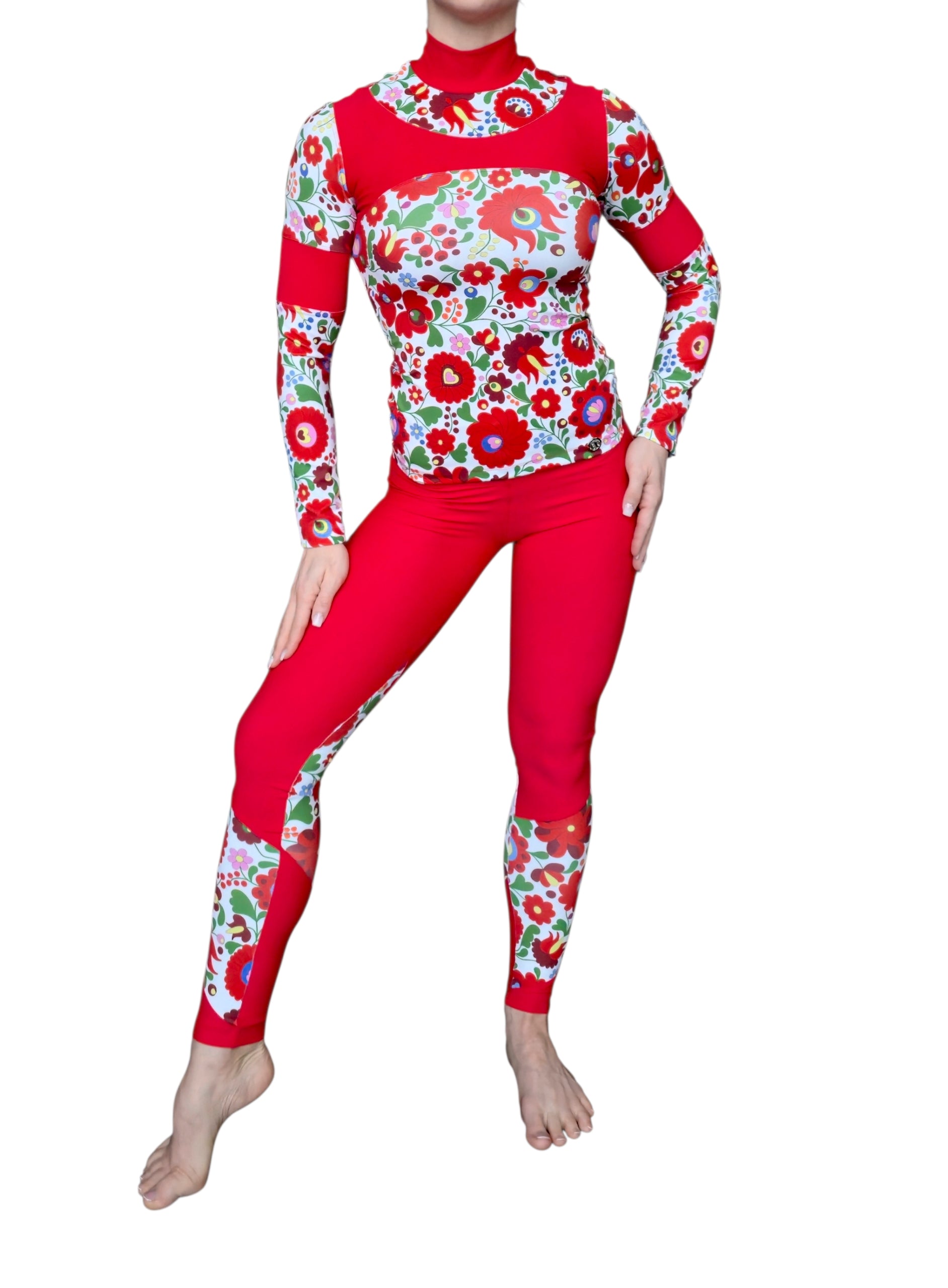 Matyó Pattern Women’s Top – Red Floral Design | MNWEAR