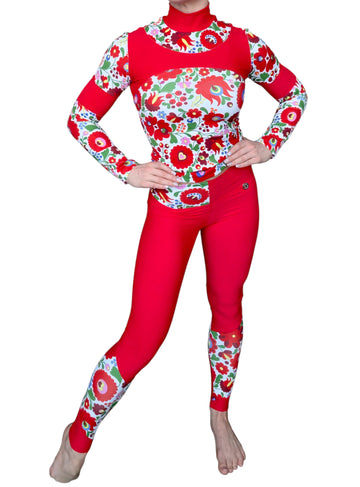 Leggings donna con motivo Matyó – design floreale rosso